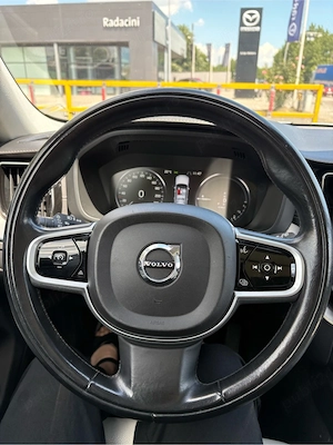 Volvo XC60 T8 - imagine 3