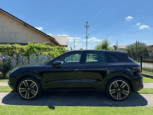 Vand Porsche Cayenne 2019, 3.0 V6 340 CP, cutie automata cu 8 trepte - imagine 2