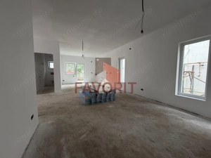 Duplex in Utvin | 3 camere | Toate utilitatile | Curte | Asfalt | - imagine 2