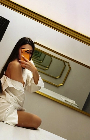  evelina 29 de ani slim bruneta atragatoare