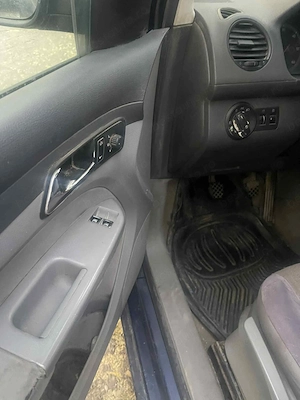 caddy life cu 5 locuri - imagine 2