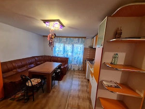 Se vinde apartament 3 camere decomandat - imagine 7