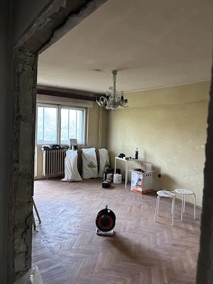 Vand apartament cu 3 camere pe Bulevardul Unirii