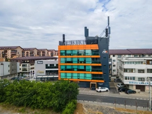 Cladire birouri si spatiu comercial , 830 mp constr, 15 locuri parcare, Chiajna - imagine 2