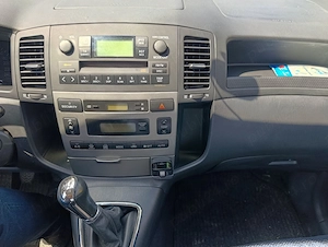 Vând Toyota Controla Verso - imagine 9