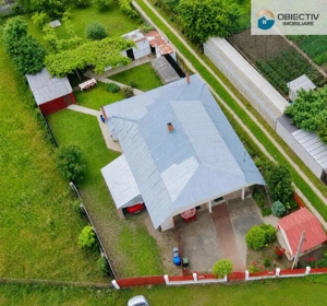  Casă de vânzare în Dobreni, județul Neamț–Teren 838 mp,acces la drum asfaltat