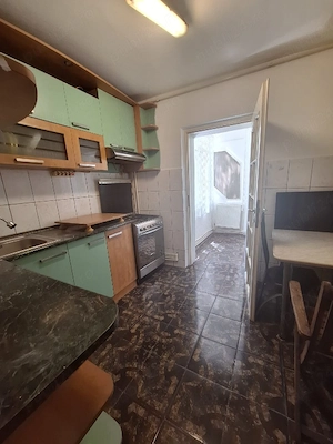 2cam dec.A-uri et1str.traian 70000euro - imagine 4