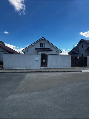   Proprietar  Casă P+M în Valu lui Traian 