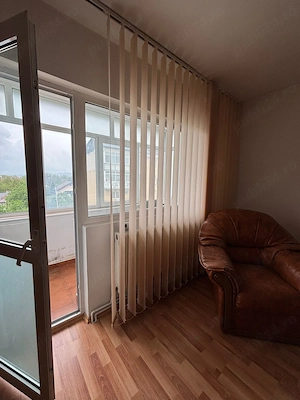Apartament 4 camere decomandat Târgoviște Micro 4 - imagine 9