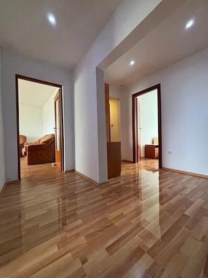 Apartament 4 camere decomandat Târgoviște Micro 4 - imagine 8