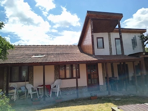 Casă cochetă și plină de viață în Tărian 12 km Oradea
