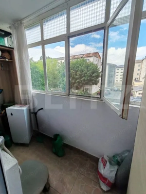 Apartament de vanzare - 4 camere - Zona Împăratul Traian - imagine 8