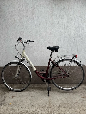 Vand bicicleta Dama pret 800 lei bucata 