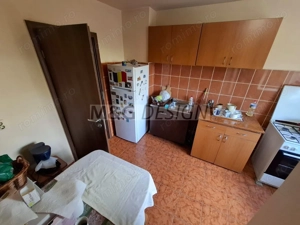 Aradului Vest, 3 camere decomandate, 2 bai, 2 balcoane, centrala gaz, - imagine 4