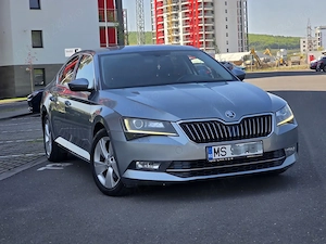 Skoda superb business de la o km cumparata din ro automata motor 2l  accept test reprezentanta   - imagine 5