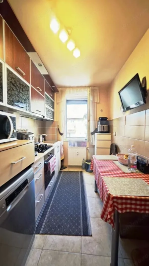 Apartament cu 3 camere, decomandat, 2 bai | Lotus | Parcare - imagine 3