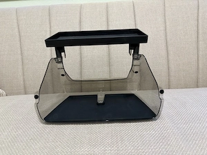 Vand suport depozitare sub tableta pentru Tesla MY 