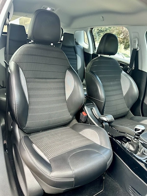 Peugeot 2 km Moduri condus Rate Garantie - imagine 8