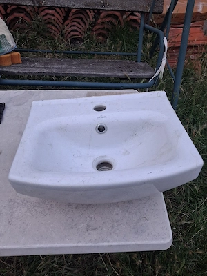 vînd chiuvetă 