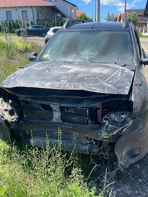 Daster incendiat la motor Fab.2012 -4X4-D