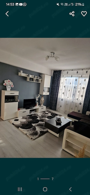 Vând apartament Doicesti!
