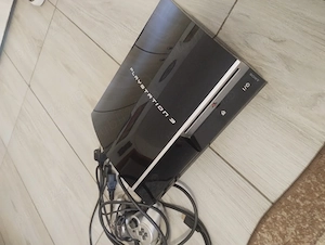Vand PS 3 cu tot cu jocuri 