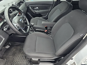 Dacia Duster 1.5 dci 4 x 4, 2021, pret cu TVA, factura fiscala.  - imagine 14