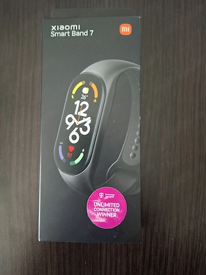 Brățara este Xiaomi Smart Band 7
