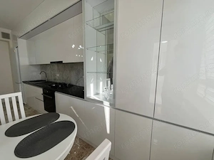 De inchiriat apartament 1 camera in zona Soarelui