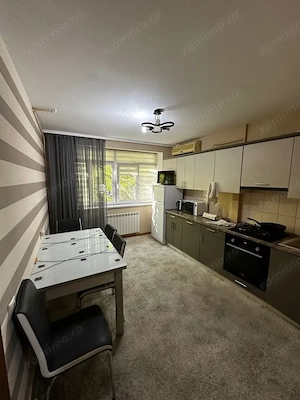 De inchiriat apartament 2 camere in zona Soarelui
