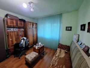 Oportunitate! Apartament 3 camere - decomandat - etaj 3 - Aradului - imagine 9