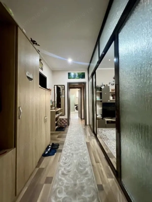 Apartament modern, 3 camere, decomandat, 61 mp utili, mobilat - Giroc - imagine 11