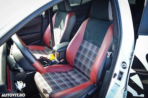 Toyota Corolla 2015 - imagine 4