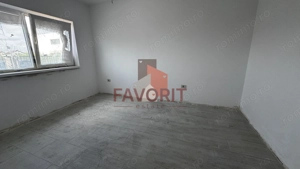 Duplex pe Parter | 2 bai | Teren generos | Toate utilitatile - imagine 12