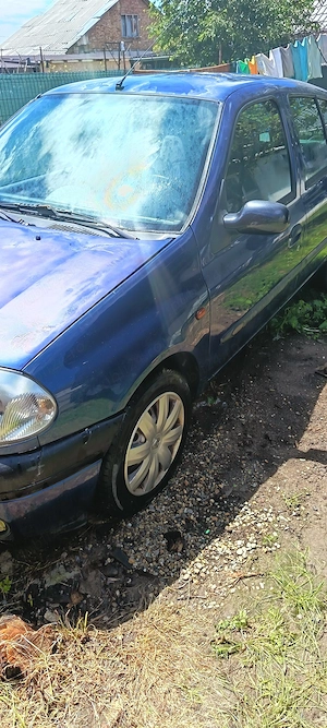 Vând Renault Clio 2 1.2 benzina an 2002 - imagine 5