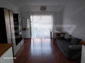 Apartament 2 camere semidecomandat, etaj intermediar, spatios, zona Porii