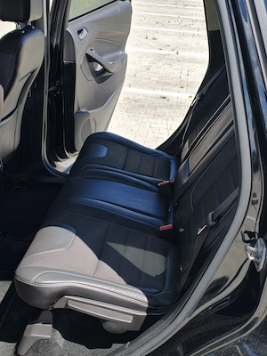 Ford Kuga benzina E5 Titanium - imagine 8