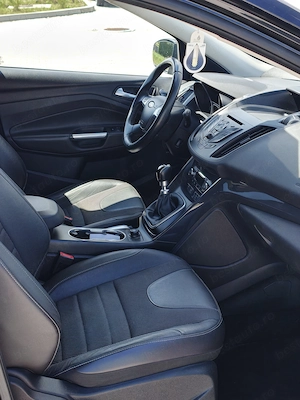 Ford Kuga benzina E5 Titanium - imagine 6