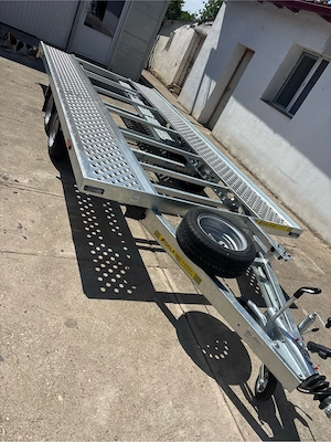 platformă auto   remorca NOUĂ, 2700 kg, 2,10 x 4,5 m. RAR făcut, numere roșii valabile, fiscal pe lo - imagine 2