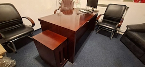 Set de mobilier managerial exclusiv, Elvila   Elmoberom, complet pentru firma, masa protocol inclusa