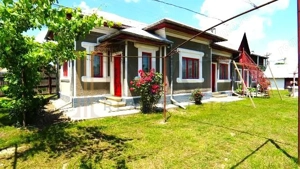 O Casa cu suflet, curte superba, la doar 7 km de Targoviste.