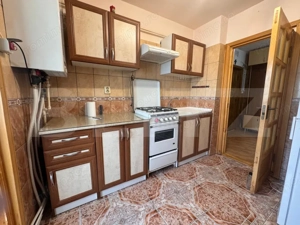 Apartament 2 camere, 50 mp, zona Nicolina - imagine 6
