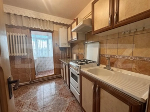 Apartament 2 camere, 50 mp, zona Nicolina - imagine 7