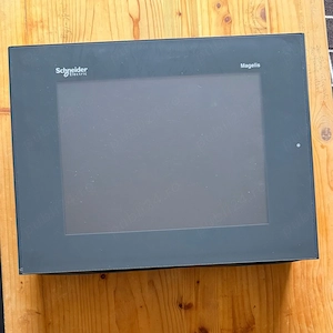 XBTGT5230 Schneider Electric Magelis 10.4  Touch Screen HMI