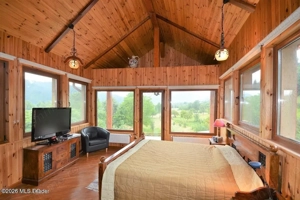 Campulung - Leresti, casa de munte, teren 5503 mp - imagine 8