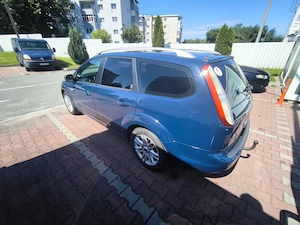 Ford Focus 1.6 tdci 109 Cp - imagine 4