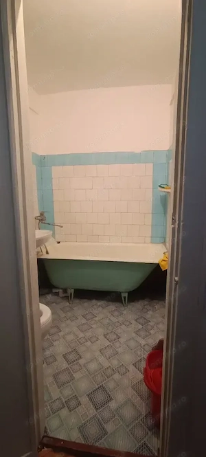 De inchiriat garsoniera in zona Lipovei 150 euro - imagine 3
