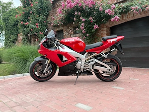 Yamaha R1 2  km - imagine 2