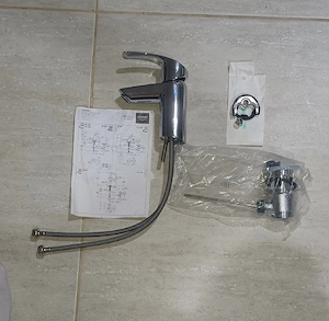 Set baie Grohe ...Baterie termostatat , baterie lavoar ,Para duş 3 funcții, furtun  para duş 
