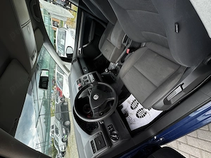 Volkswagen Touran - imagine 8